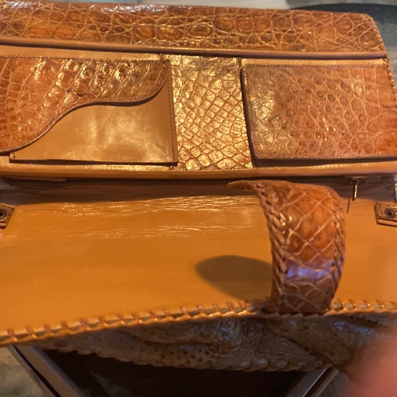 perfect⭐️ VTG condition purse with many compartments, real alligator purse AS IS - Picture 5 of 12